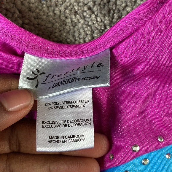 Freestyle Racerback Romper SIZE L - Picture 2 of 4